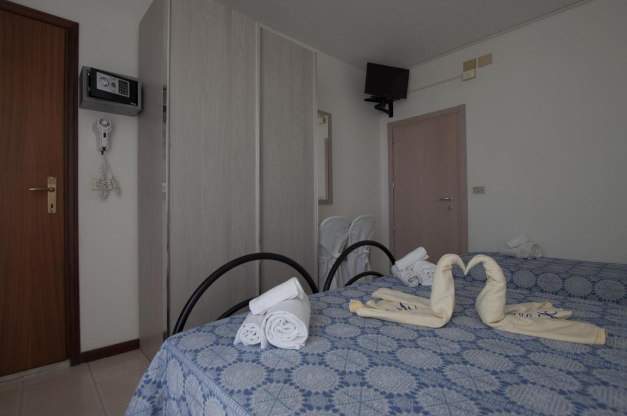 Hotel Carillon Bellaria-Igea Marina Extérieur photo